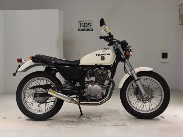 Honda CB223S 2010
