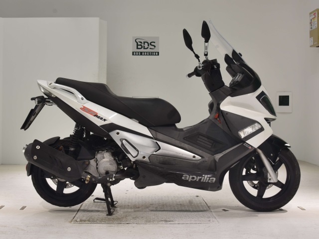 Aprilia SR MAX125