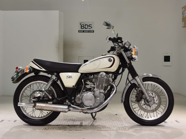 Yamaha SR400 2013