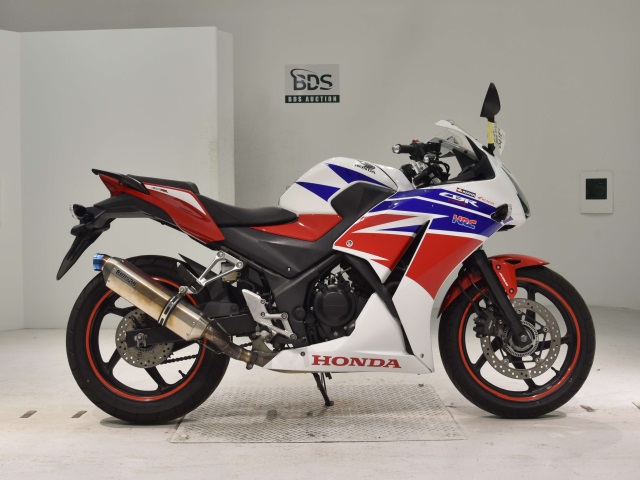 Honda CBR250RA 2015
