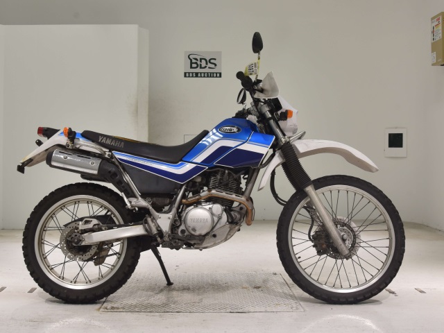 Yamaha SEROW XT225 2004