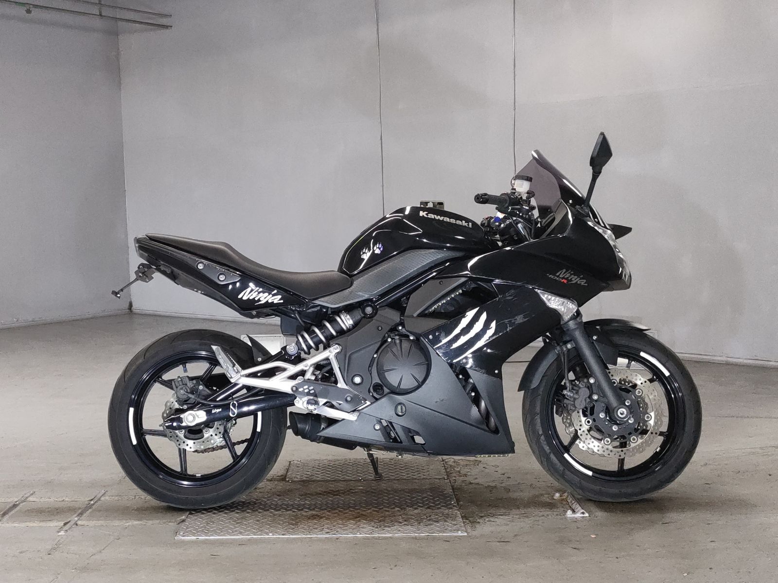 Kawasaki NINJA400R 2010