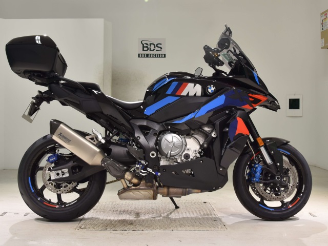 BMW M1000XR 2025