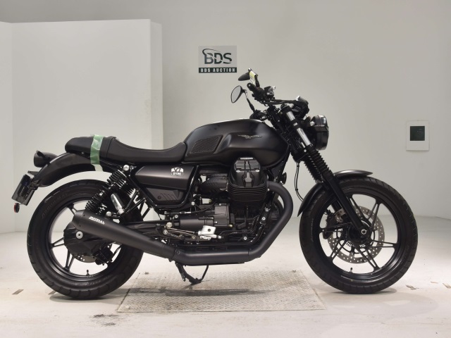 Moto Guzzi V7 STONE 2022