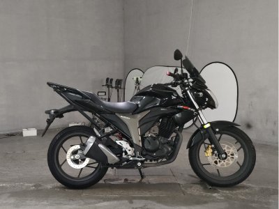 Suzuki GIXXER150