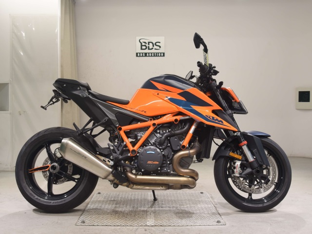 KTM 1290 SUPERDUKE R 2021