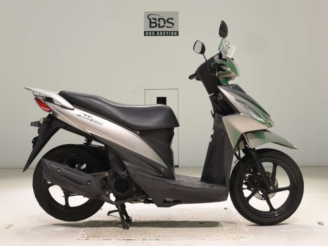 Suzuki ADDRESS V110