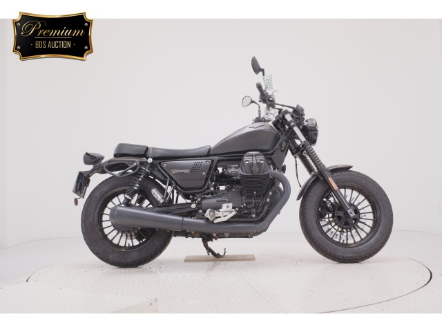 Moto Guzzi V9 BOBBER 2022