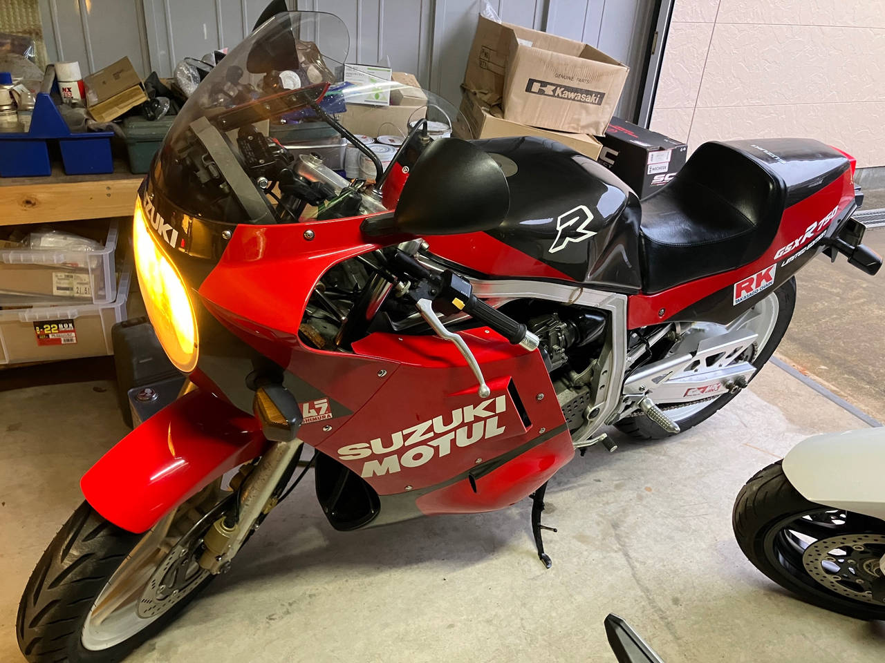Suzuki GSX-R750 1986