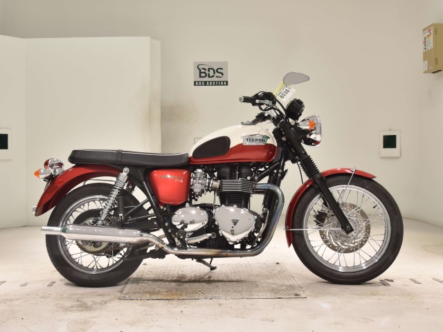Triumph BONNEVILLE T100 2012