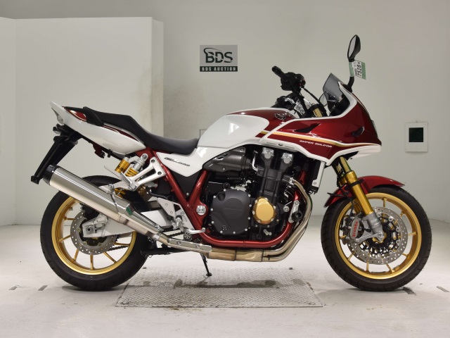 Honda CB1300SF BOLDOR 2023
