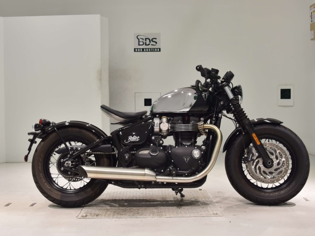Triumph BONNEVILLE BOBBER 2023