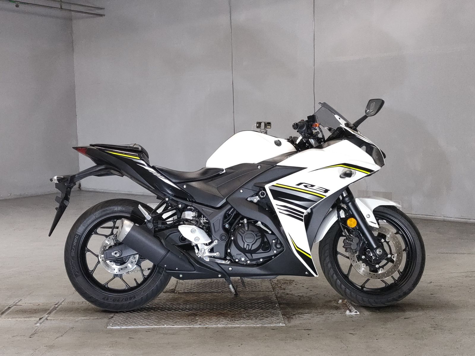 Yamaha YZF-R3 2017