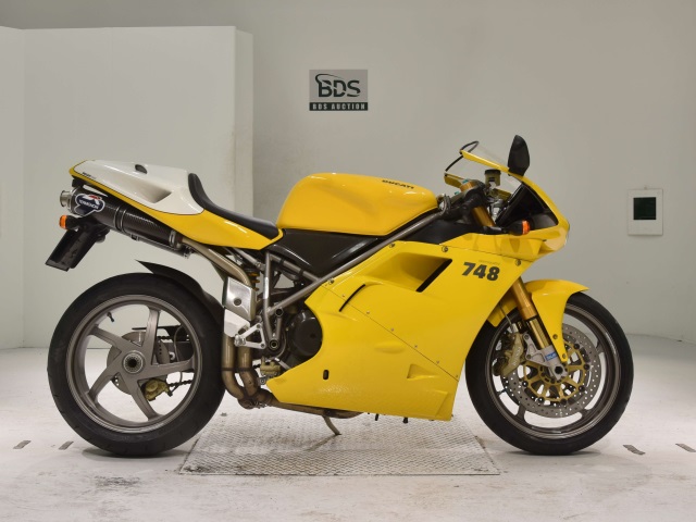 Ducati 748R 2002