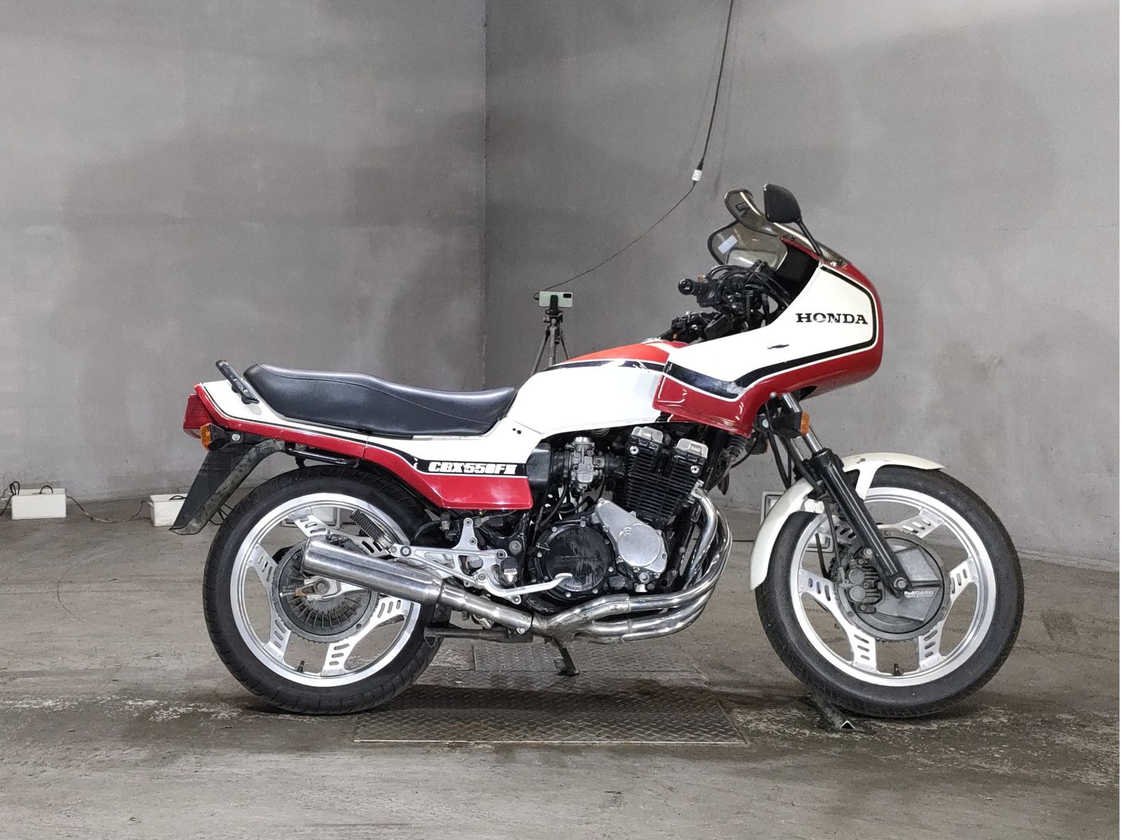 Honda CBX550F INTEGRA 2024