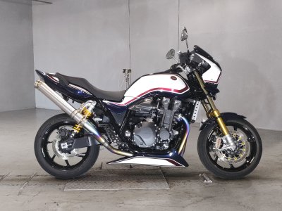 Honda CB1300SF 2024