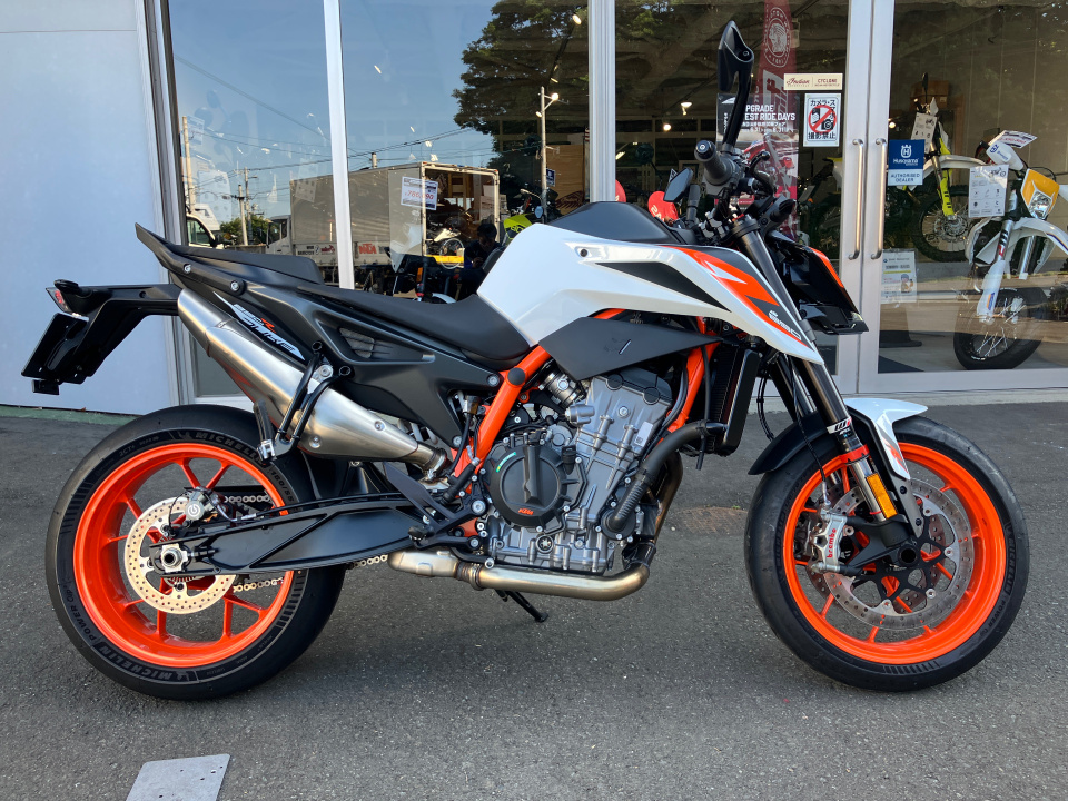 KTM 890 DUKE R 2022