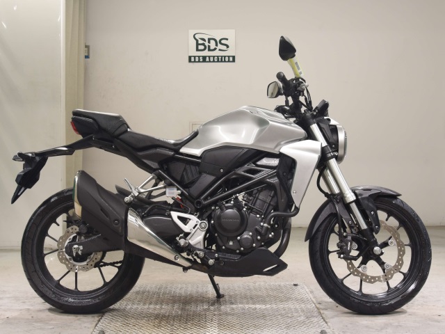 Honda CB250R 2018
