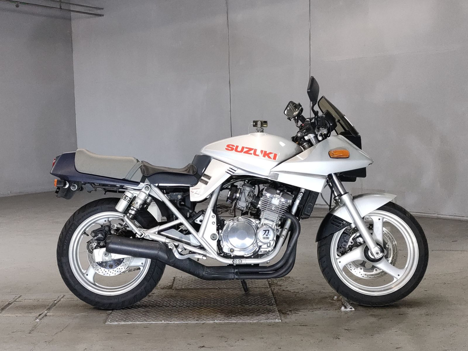 Suzuki GSX250 KATANA 1991