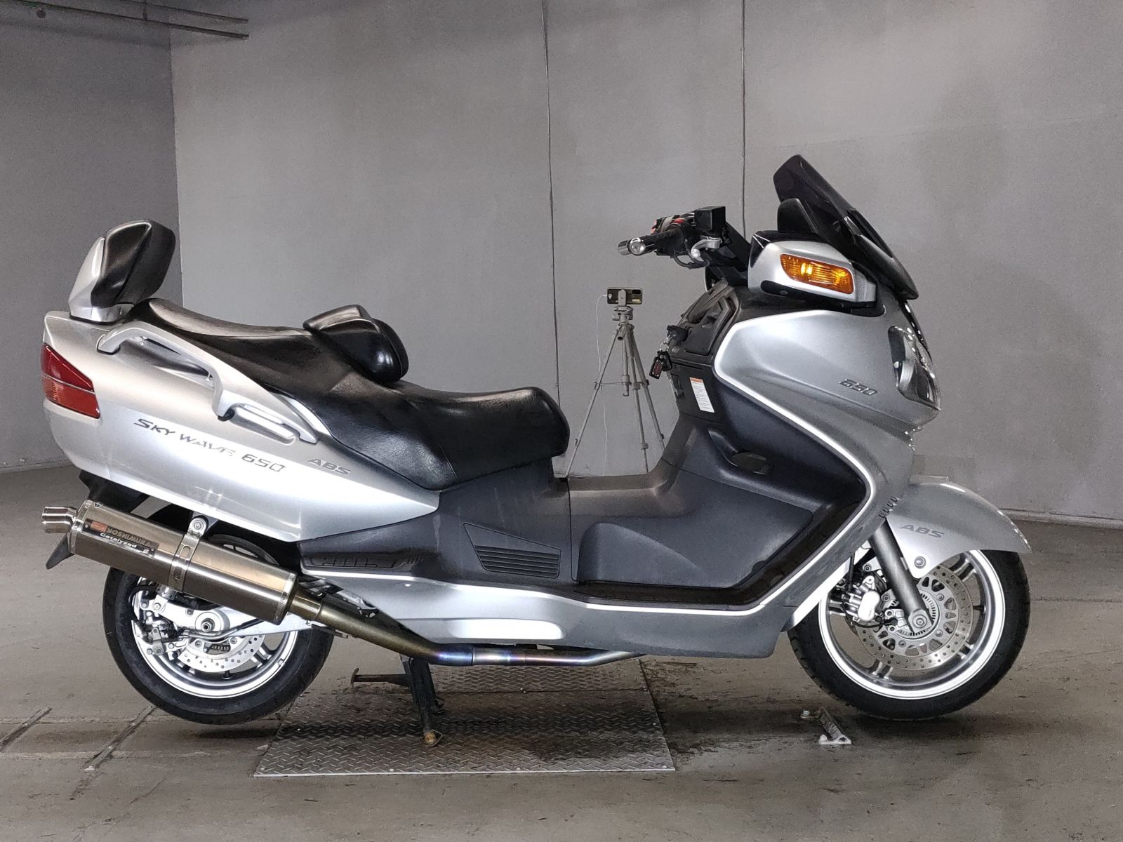 Suzuki SKYWAVE 650LX 2004