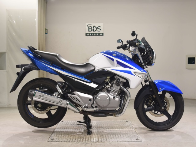 Suzuki GSR250