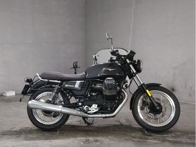 Moto Guzzi V7 3 SPECIAL 2021
