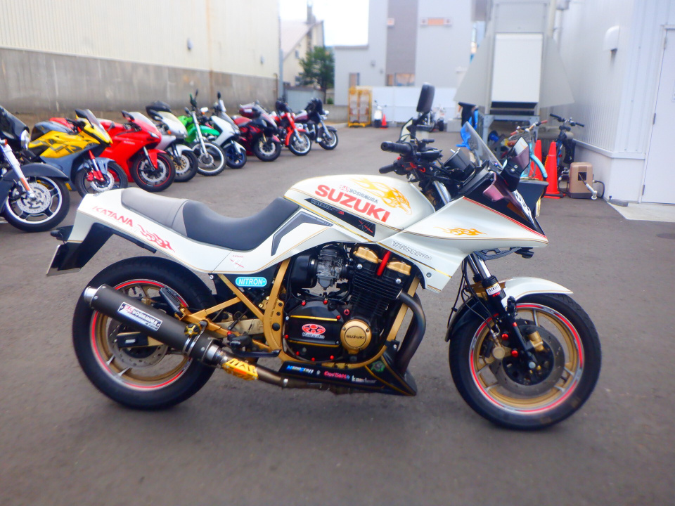 Suzuki GSX750S KATANA 1985
