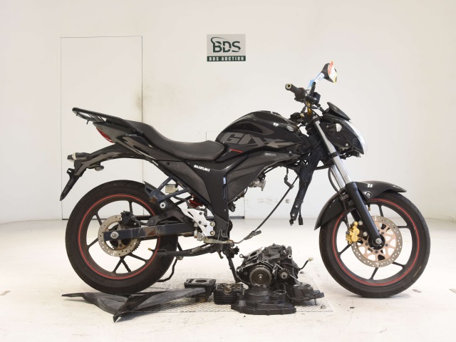 Suzuki GIXXER150