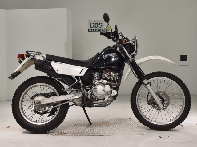 Suzuki DJEBEL200 2004