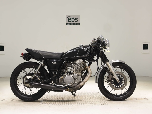 Yamaha SR400 2013