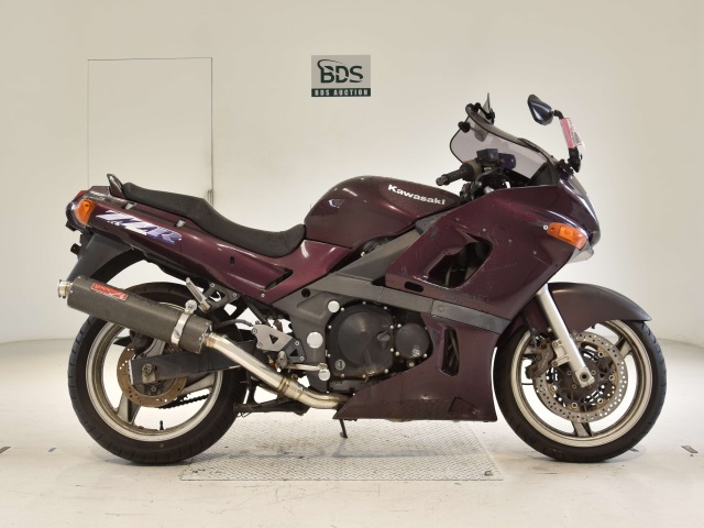 Kawasaki ZZ-R400 2005