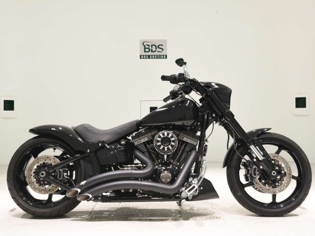HD BREAKOUT FXSB1800 2016