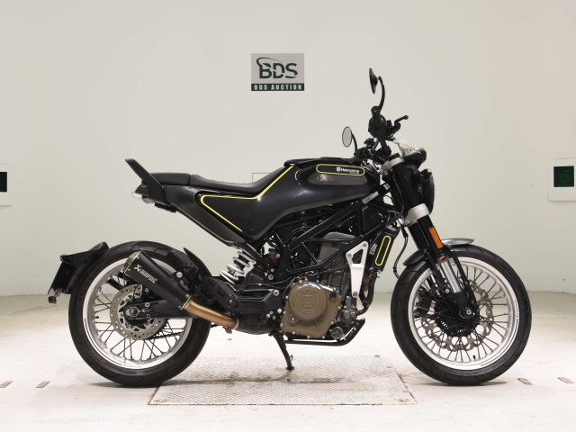Husqvarna SVARTPILEN 401 2019