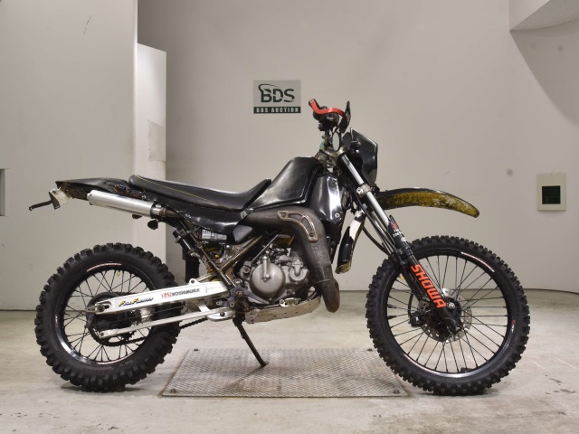 Suzuki RH250