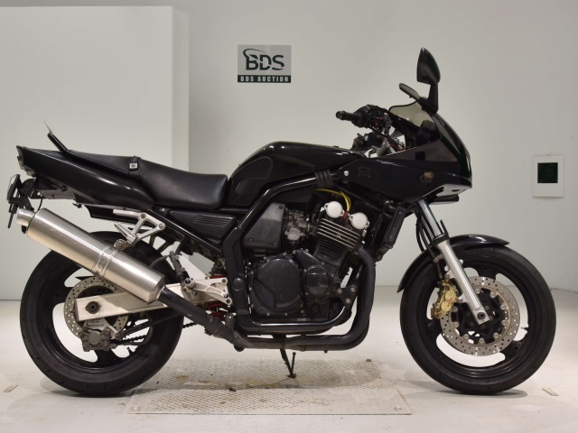 Yamaha FZ400 1998