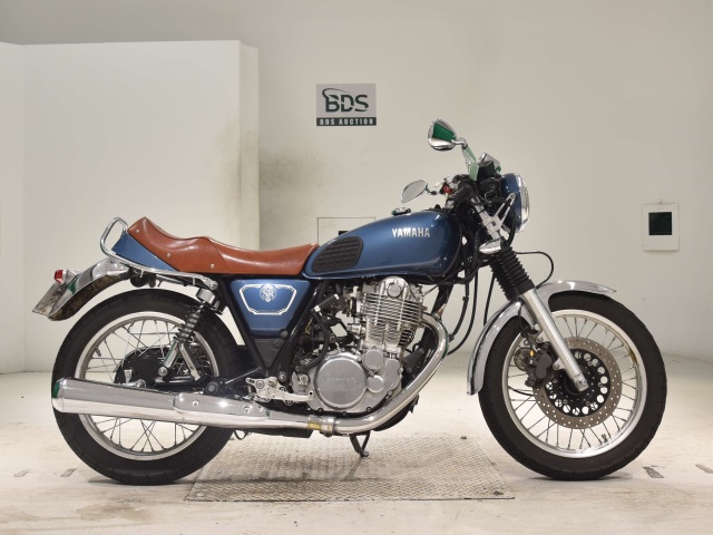 Yamaha SR400 2019