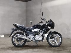 Suzuki GSR250S