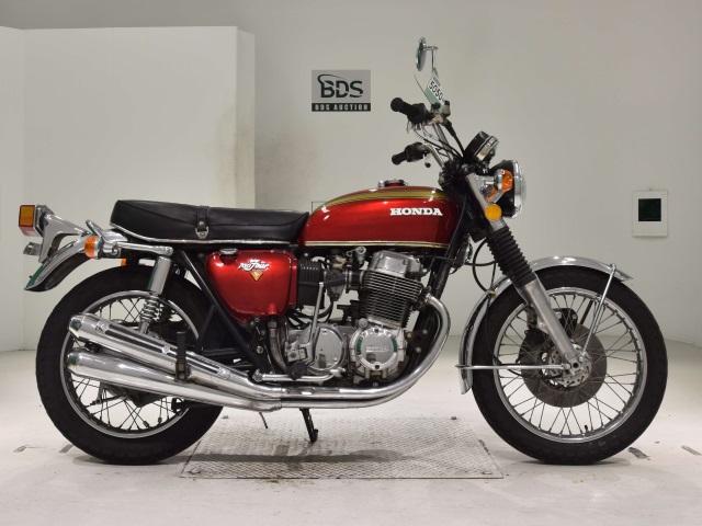 Honda CB750 2022