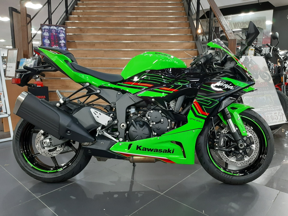 Kawasaki NINJA ZX-6R 2025