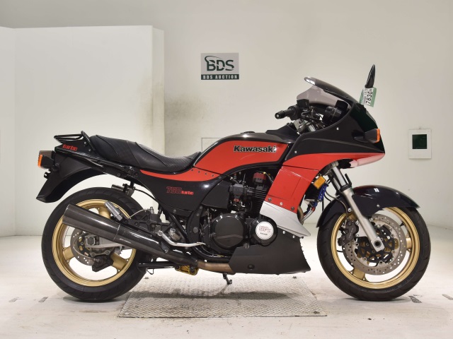 Kawasaki GPZ750 TURBO 2010