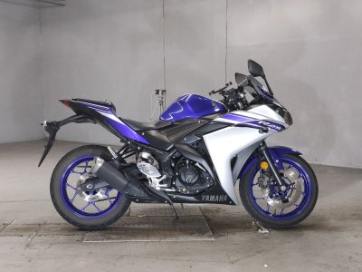 Yamaha YZF-R25 2016