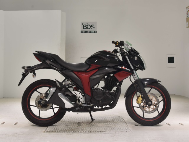 Suzuki GIXXER150