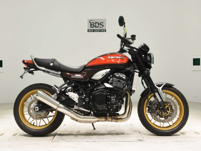Kawasaki Z900RS 2022
