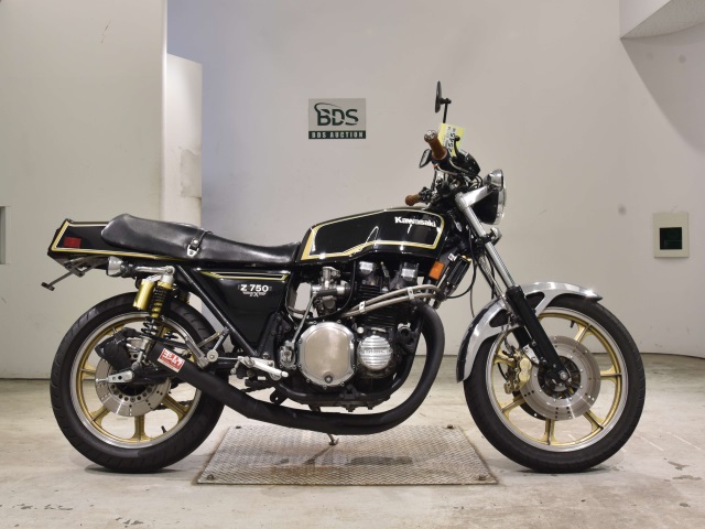 Kawasaki KZ1000 2014