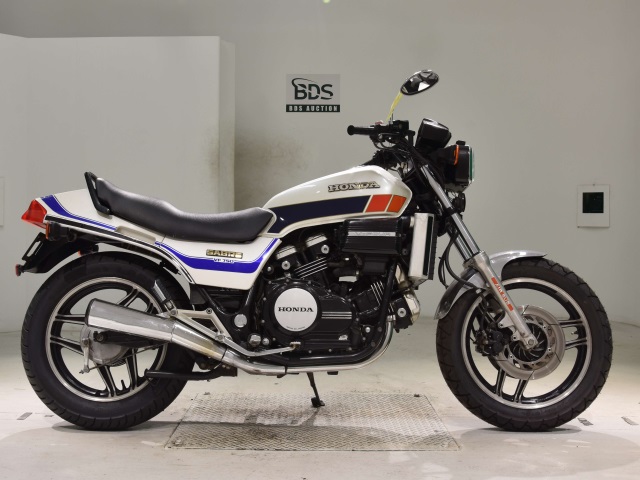 Honda VF750S SABER 1985