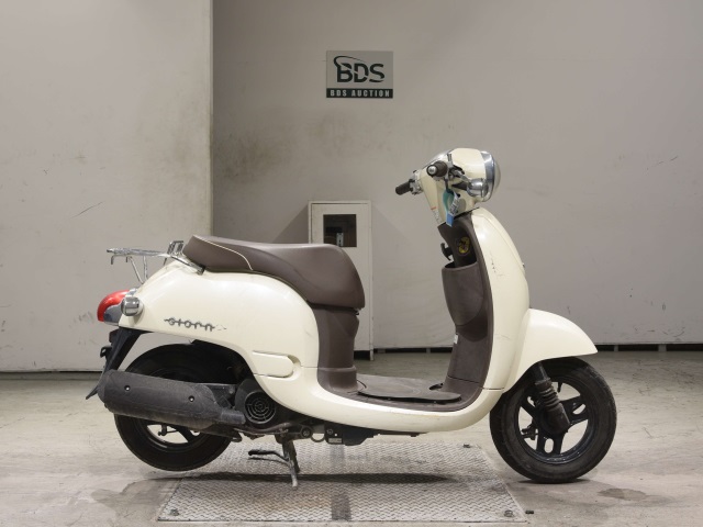 Honda GIORNO 2011