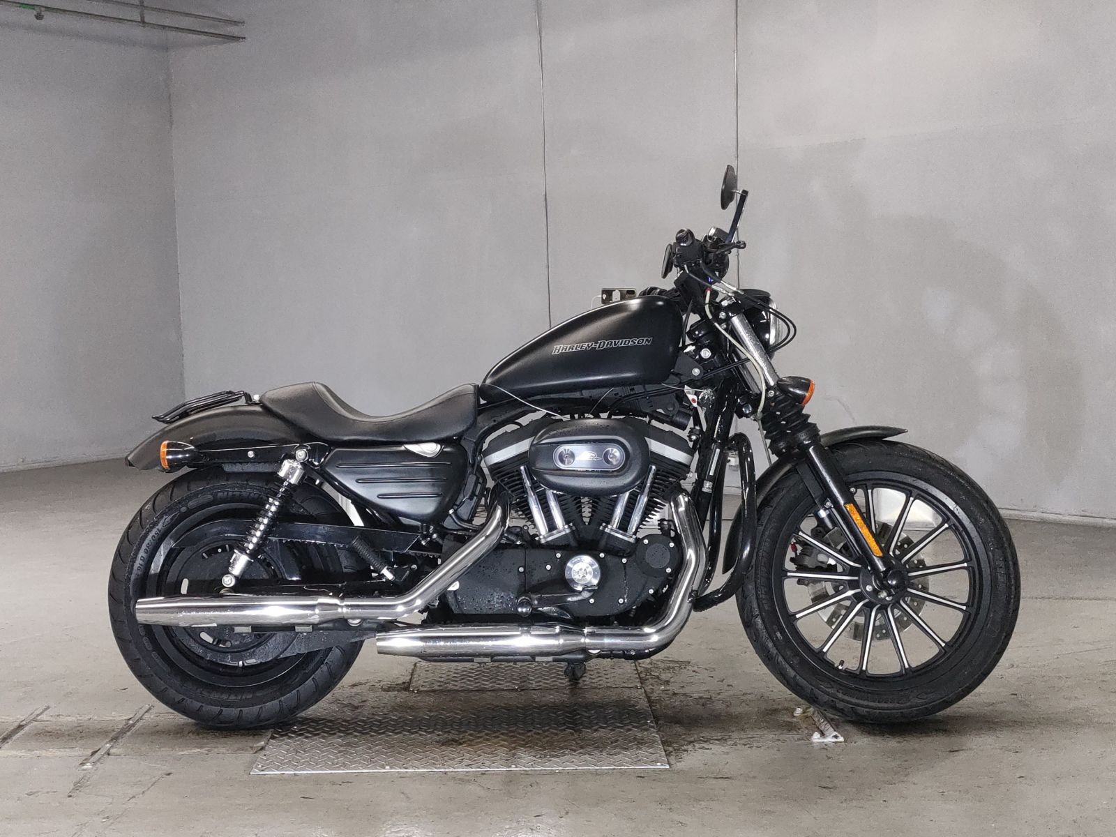HD SPORTSTER IRON XL883N 2010