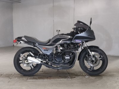 Kawasaki GPZ750F 1983