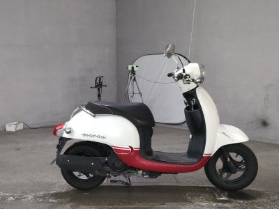 Honda GIORNO 2012