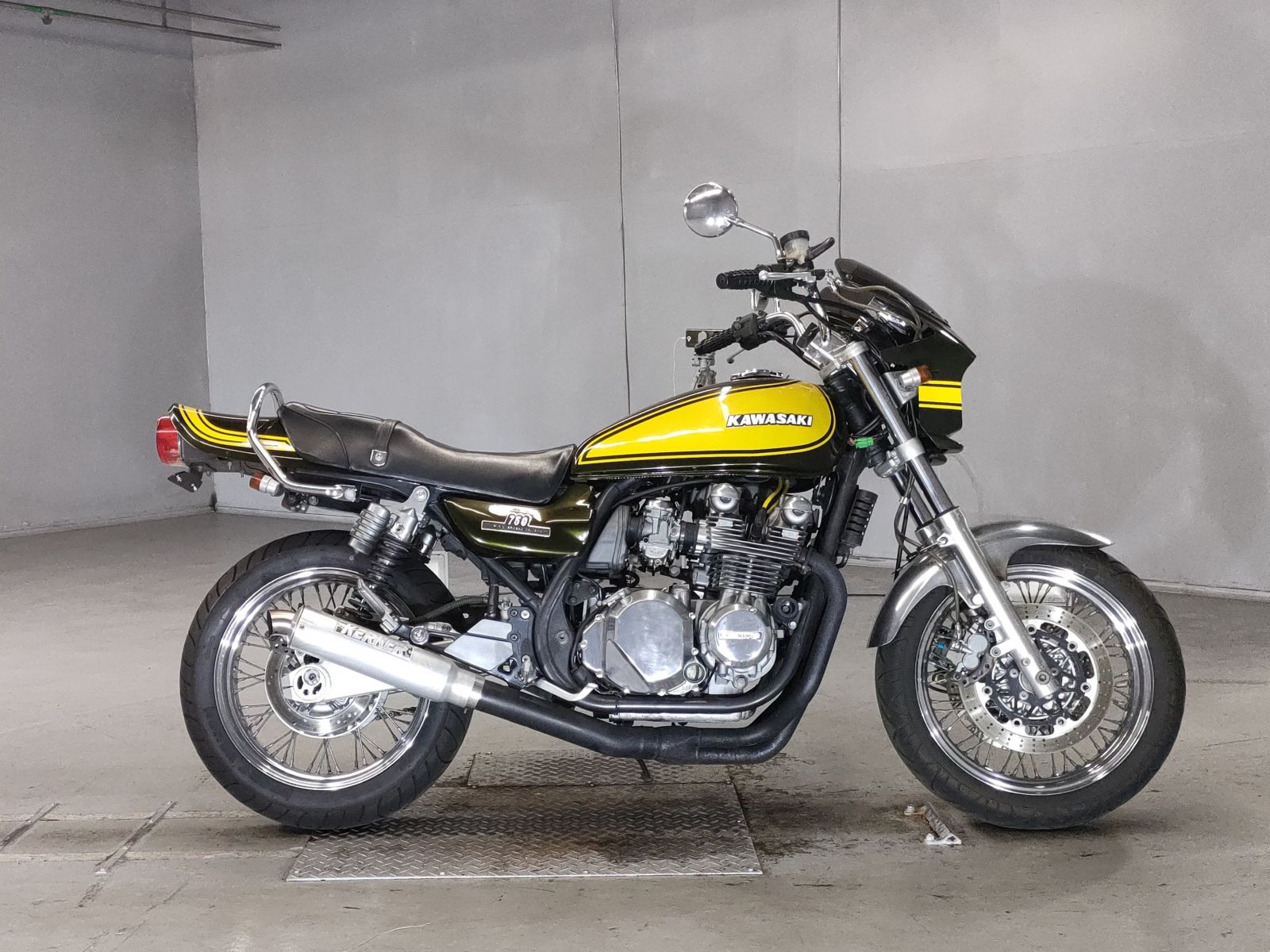 Kawasaki ZEPHYR750 2000